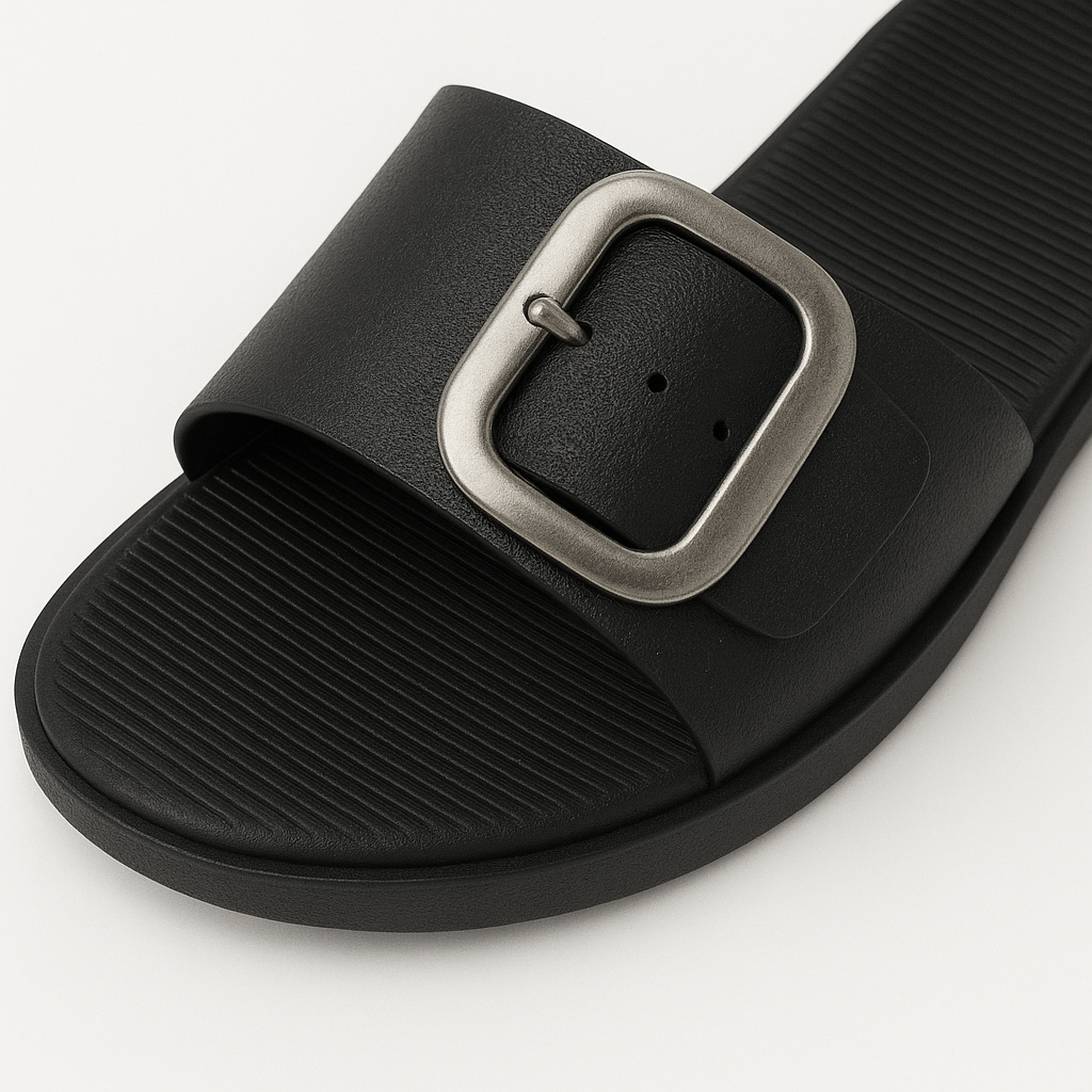 Lacleo Buckle Comfort Slide